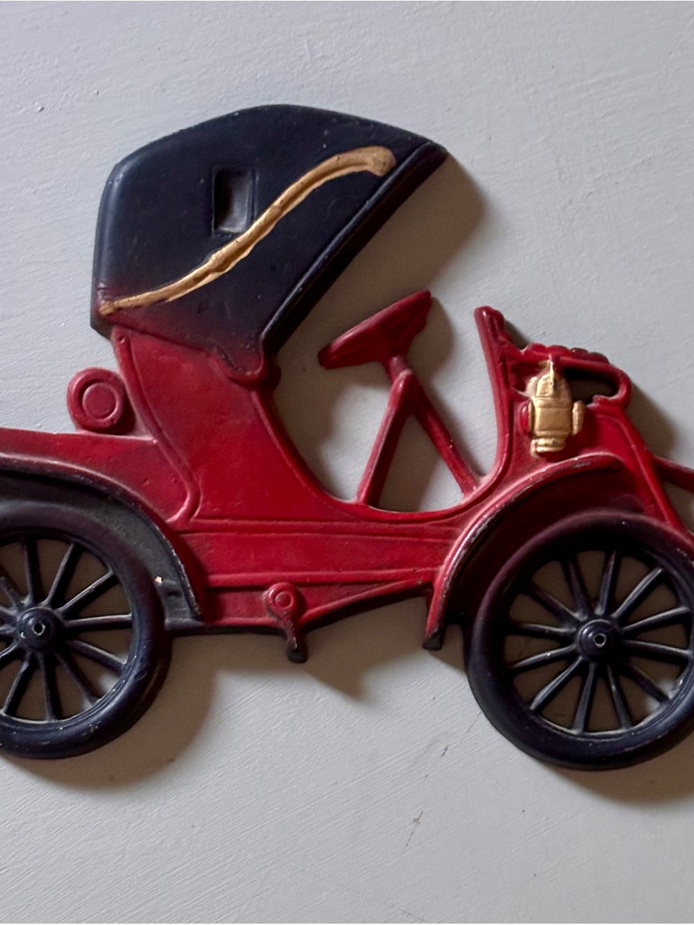 MIDWEST Vintage USA Casting Metal Antique Car Plaque Wall Hanging Auto Decor